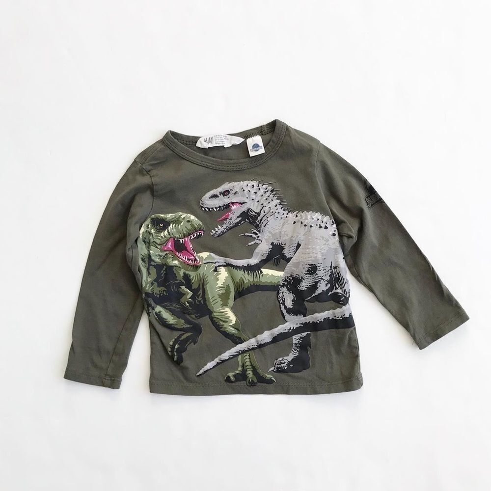 H&M green Jurassic world T-Rex top EUC 1.5-2Y
